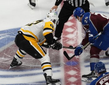 Hokejisté Colorada porazili v NHL Pittsburgh, i když prohrávali 0:4
