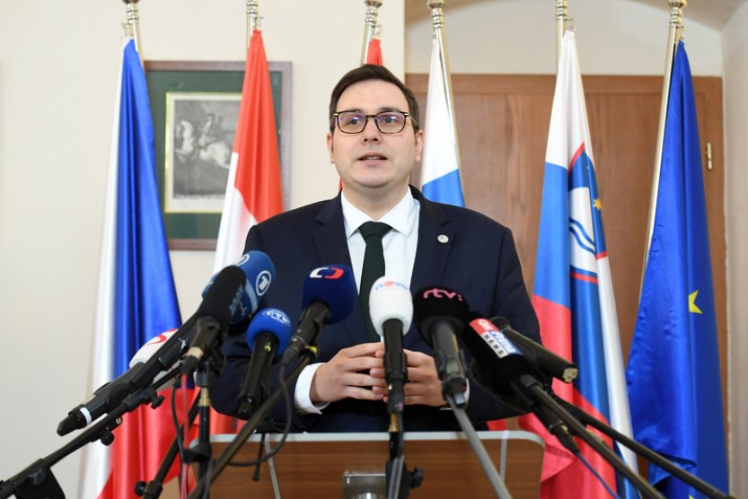 Lipavský bude dnes jednat v Lublani s ministry zahraničí zemí C5