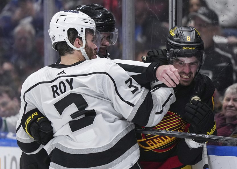 Los Angeles porazilo lídra Západní konference, Vegas se přiblížilo play off