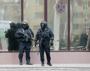 FSB tvrdí, že odvrátila teroristický útok, jehož strůjce se při zatýkání zabil