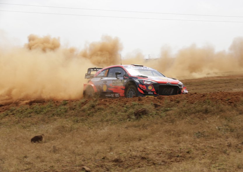 Safari rallye se vrací do březnového termínu, jezdci očekávají deštivou loterii