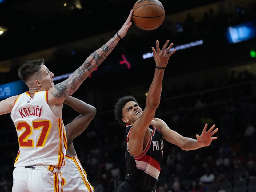 Krejčí sedmi body pomohl Atlantě k dalšímu vítězství