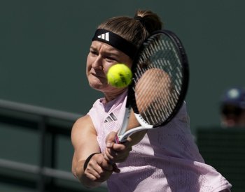Vondroušová a Muchová postoupily v Montrealu do 2. kola, Siniaková končí