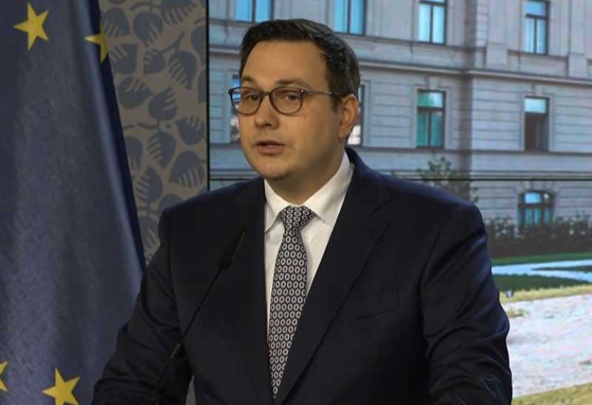 Politico: Čínští hackeři dříve zaútočili na skupinu, jejímž členem byl Lipavský