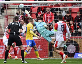 Fotbalisté Sparty se představí v Českých Budějovicích, Slavia na Slovácku