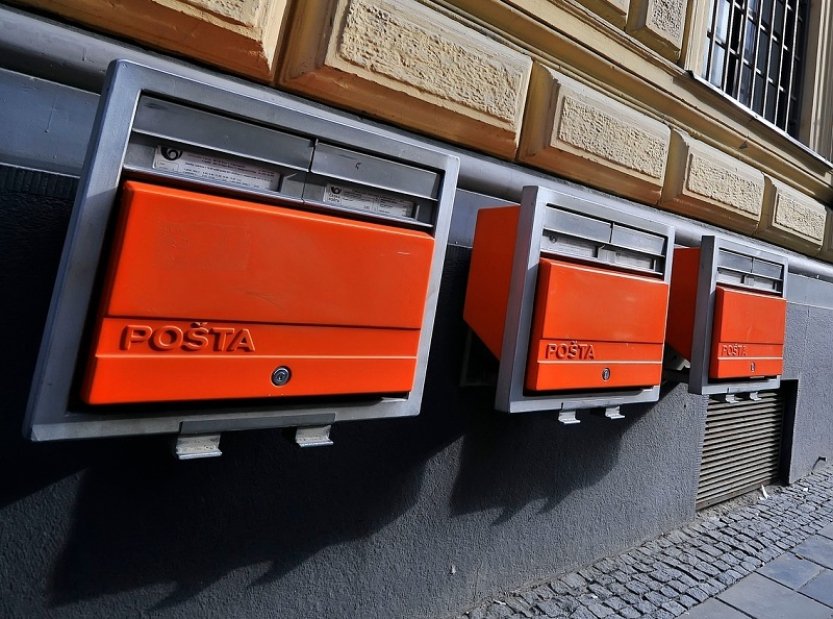 Počet poštovních schránek pro odesílání dopisů klesl za pět let o desetinu
