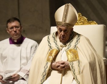 Papež František se zúčastnil velikonoční vigilie