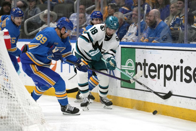 Zadina s Ruttou pomohli k výhře San Jose, Pastrňák a Zacha asistovali