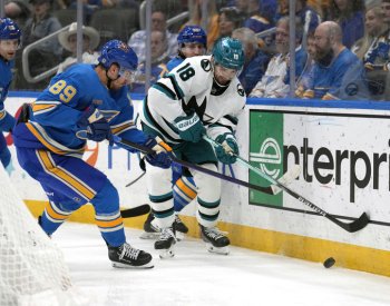 Zadina s Ruttou pomohli k výhře San Jose, Pastrňák a Zacha asistovali