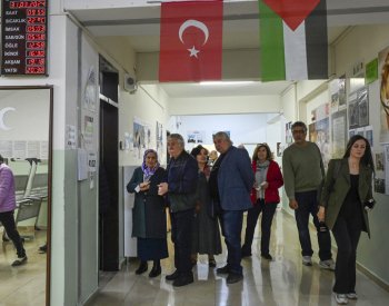 Místní volby v Turecku poznamenaly potyčky v jedné obci, jeden člověk zemřel