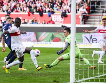 Stuttgart remizoval v přestřelce 3:3 s Heidenheimem