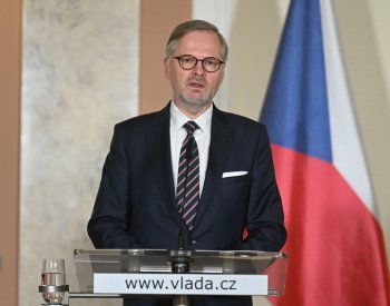 Fiala navštíví Litvu, setká se s unijními lídry a zavítá na vojenskou základnu