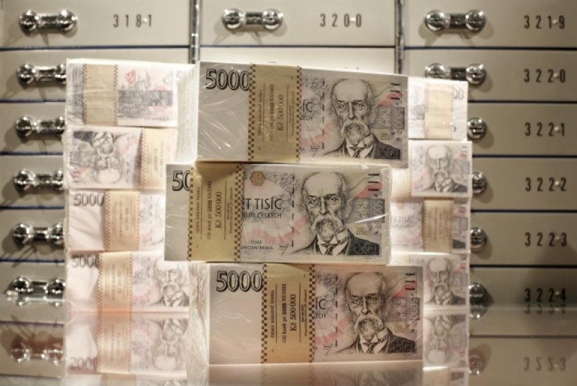 Stát za 1. čtvrtletí vybral na daních 322,1 miliardy korun, více než loni