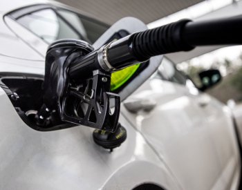 Ceny paliv v týdnu dále rostly, benzin se letos poprvé dostal nad 39 Kč