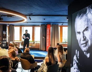 Moravská zemská knihovna má výukové programy pro SŠ založené na Kunderově díle