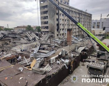 Doživotí dostal muž, který navedl ruskou střelu na pizzerii v Kramatorsku