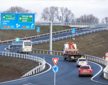ÚOHS zrušil rozhodnutí o výběru vítěze na stavbu D11 z Trutnova na hranice