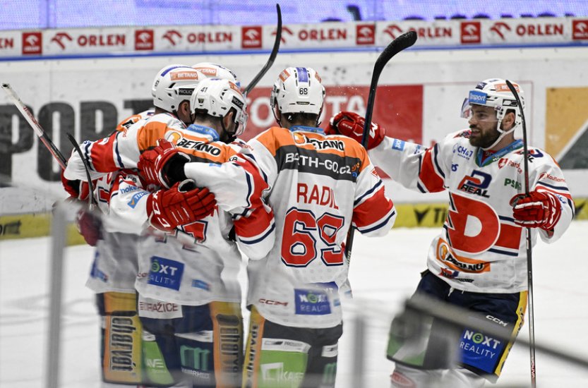 Kousal odmazal nulu v kolonce asistencí přihrávkovým hattrickem