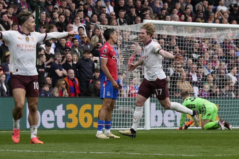 Fotbalisté Manchesteru City vyhráli po obratu na hřišti Crystal Palace 4:2