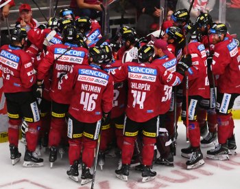 Hokejisté Sparty dnes mohou završit sérii s mistrem a projít do finále