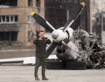 Zelenskyj: Ukrajina prohraje válku, pokud Kongres neschválí pomoc
