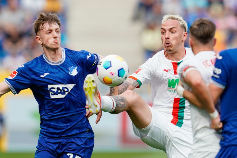 Kadeřábek přispěl dvěma asistencemi k výhře Hoffenheimu nad Augsburgem