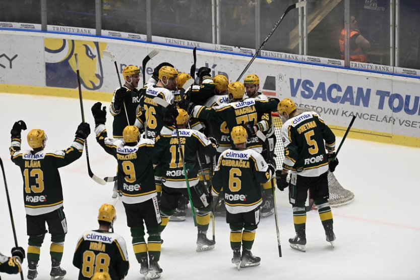 Vsetín vyhrál ve Zlíně i podruhé, ve finále první ligy už vede 3:1 na zápasy