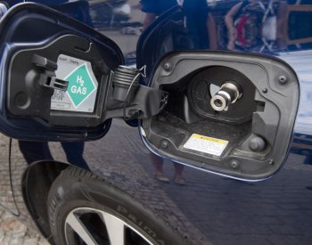 CNBC: Geologický vodík - přehlížený zdroj posiluje a vyvolává zlatou horečku