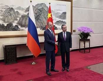 Čína chce posílit strategickou spolupráci s Ruskem, řekl Wang I