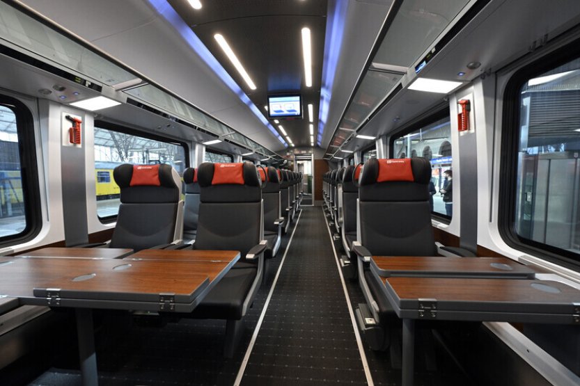 Letos železniční dopravci nakoupí nové vlaky za víc než 16 miliard Kč