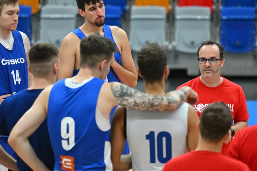 Z kádru basketbalistů před bojem o olympiádu vypadli Bálint, Husták a Švec