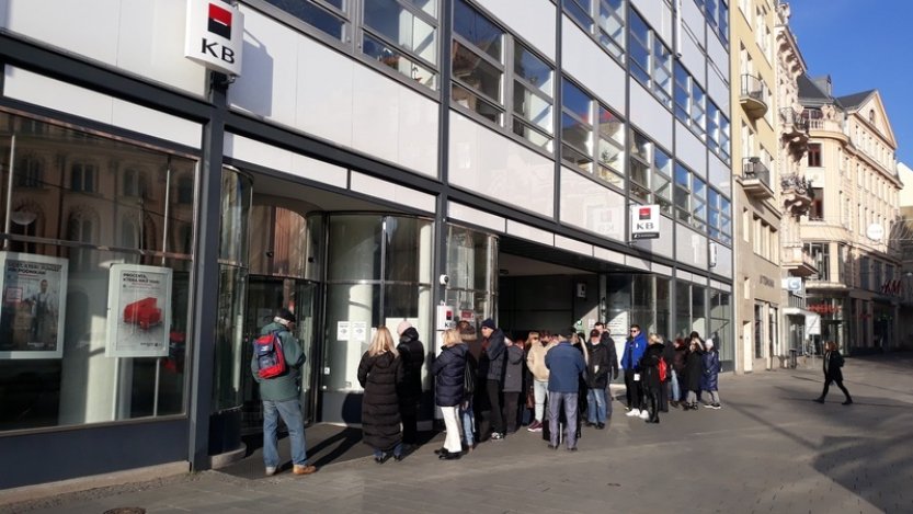 Soud prodloužil lhůtu pro výplatu věřitelů zkrachovalé Sberbank CZ o 30 dní