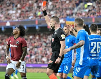 Sparťan Preciado dostal za další červenou kartu trest na čtyři zápasy