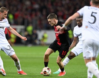 Leverkusen porazil v Evropské lize West Ham 2:0, Liverpool schytal debakl
