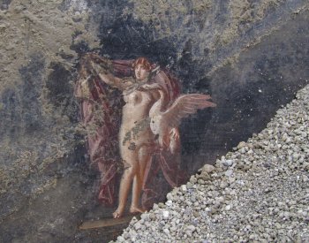 Při nových vykopávkách v Pompejích byly objeveny ohromující umělecké fresky