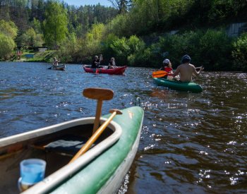 O zahájení vodácké sezony byl v Českém Krumlově velký zájem