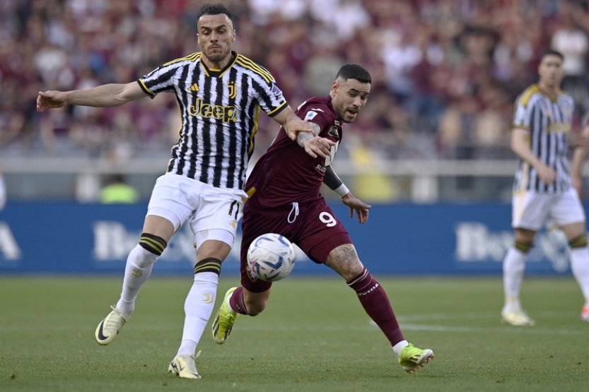 Juventus remizoval s FC Turín 0:0 a už nemůže získat titul