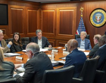 Biden v souvislosti s íránském útokem ujistil Izrael o neochvějné podpoře USA