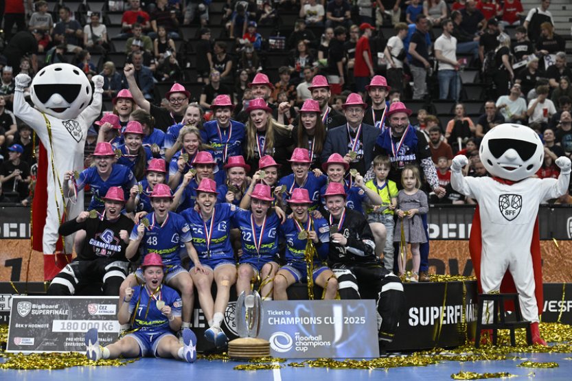 Florbalistky Vítkovic vyhrály nad Chodovem a získaly osmý titul