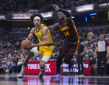 Atlanta na závěr základní části NBA utrpěla debakl v Indianě