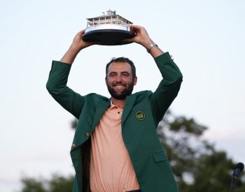 Světová jednička Scheffler podruhé ovládl golfový major Masters v Augustě