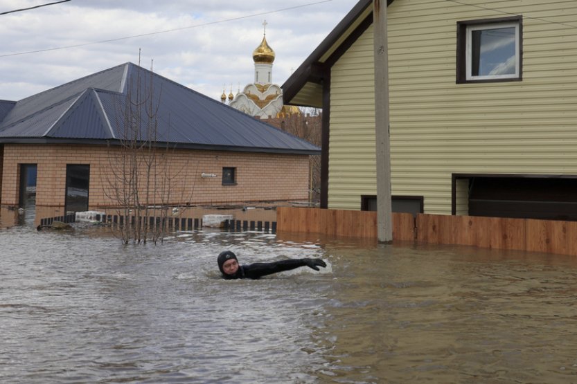Povodně postihly ruskou Kurganskou oblast, stoupá hladina řeky Tobol