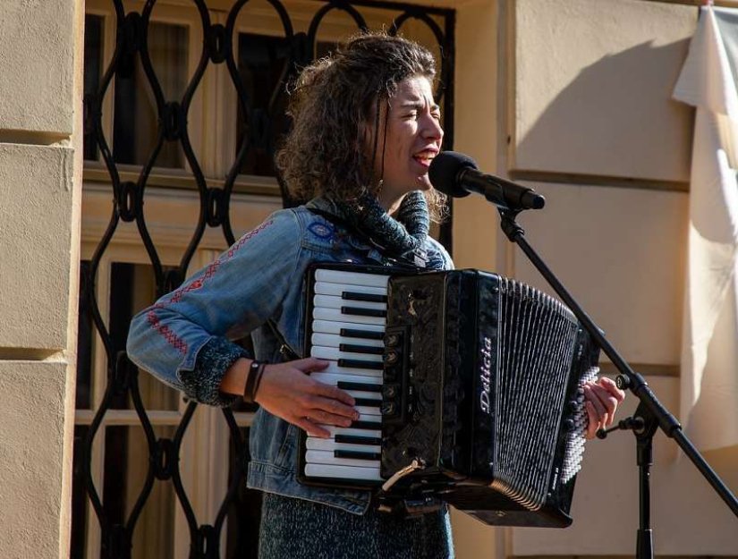 Zpěvačky Zmeková, Kaczi a Šrůmová s projektem Něžná noc mají nová alba a klipy