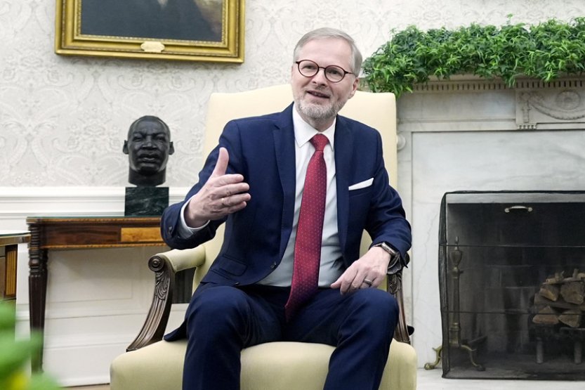 USA i Evropa musejí aktivně pomáhat Ukrajině, řekl Fiala po schůzce s Bidenem