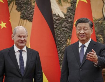 Spolupráce Číny a Německa může světu přinést více stability, řekl Si Scholzovi