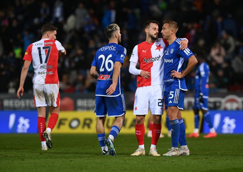Fotbalisté Slavie se proti Olomouci chtějí udržet v kontaktu s vedoucí Spartou