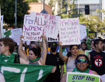 V USA po zákazu potratů prudce roste počet sterilizací