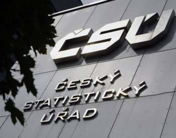 Deficit veřejných financí loni stoupl na 3,7 procenta HDP, upřesnil ČSÚ