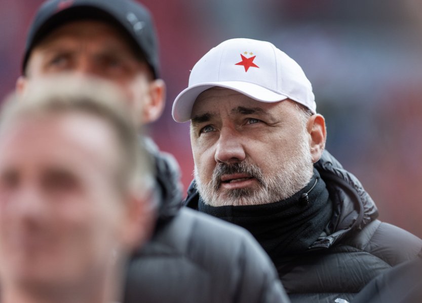 Nikoho odvolávat nebudu, svému týmu věřím, řekl šéf Slavie Tvrdík