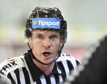 Vedení extraligy, šéf rozhodčích i Antoš odmítli Zadinovu kritiku